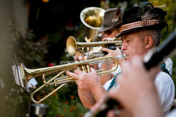 PRESENTATIONS / go to section…