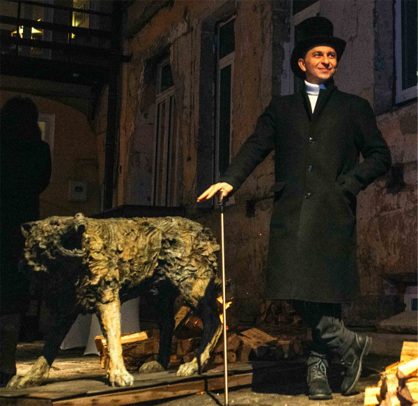 PRESENTATIONS / go to section…