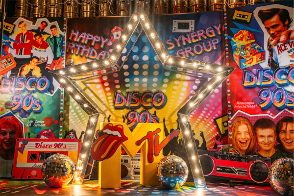 EMOTIONAL TEAMBUILDING & TRAININGS / ideas / options / implementation / go to section…