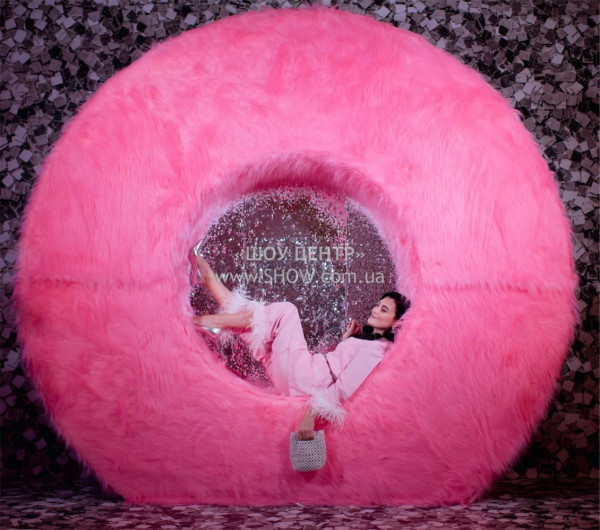 CHILDREN'S PARTIES / go to section…