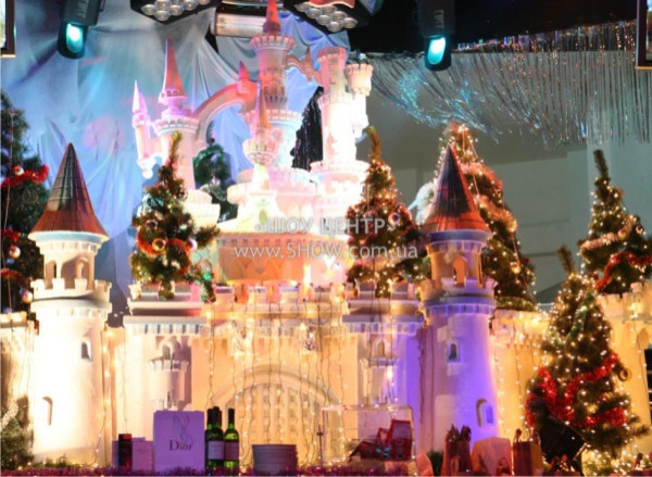 CHILDREN'S PARTIES / go to section…