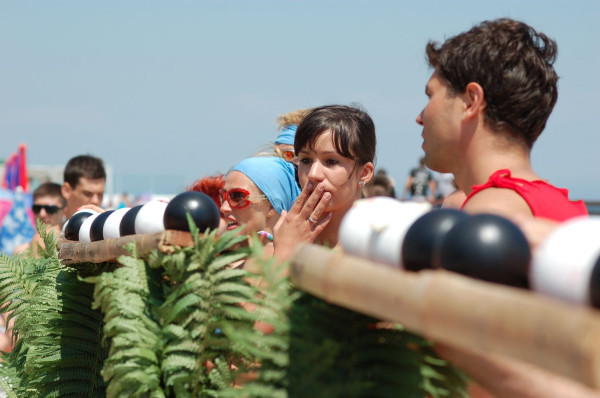 EMOTIONAL TEAMBUILDING & TRAININGS / ideas / options / implementation / go to section…