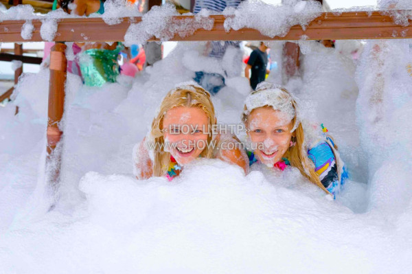 CHILDREN'S PARTIES / go to section…